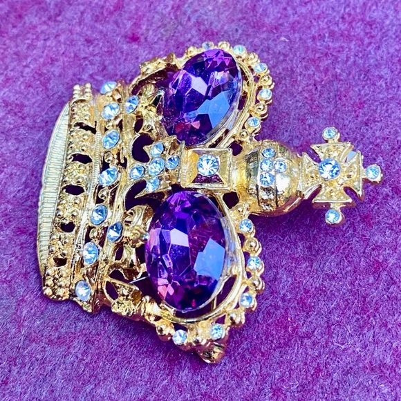 Stunning Gold and Gemstone Crown Brooch Lapel Jacket Pin - Picture 4 of 8